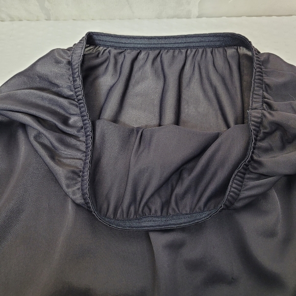 *23 Formfitt Roggers S/M, 10/12 solid black scalloped sides embroidered detail - Picture 4 of 10